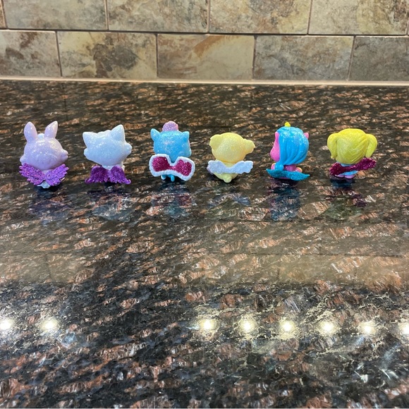 Tic Tac Toy Light Up Hug Plush with Wings & XOXO Friends with Glittery Wings - Picture 7 of 9